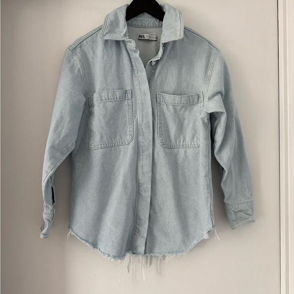 Zara Light Denim Shirt Jacket with Patch Pockets - Picture 7 of 8